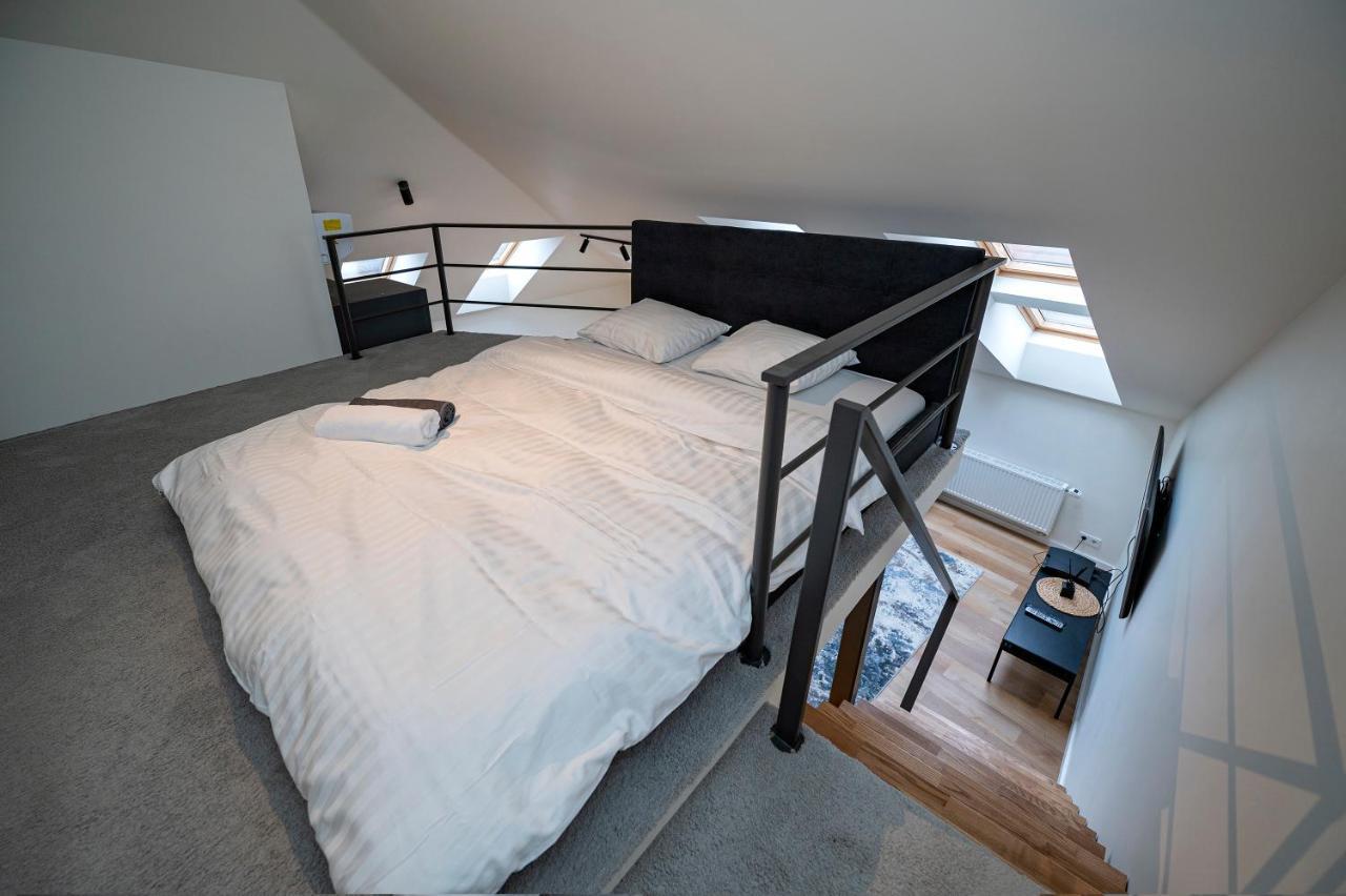 Loft 1 Bd Old Town Apartment By Hostlovers คอนัส ภายนอก รูปภาพ